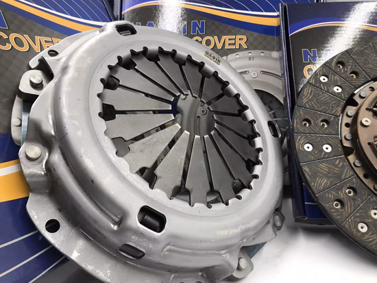 Clutch kit with Release bearing Pressure plate and Clutch disc for Car